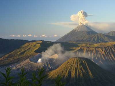 10 Stunning Volcanoes from around the World